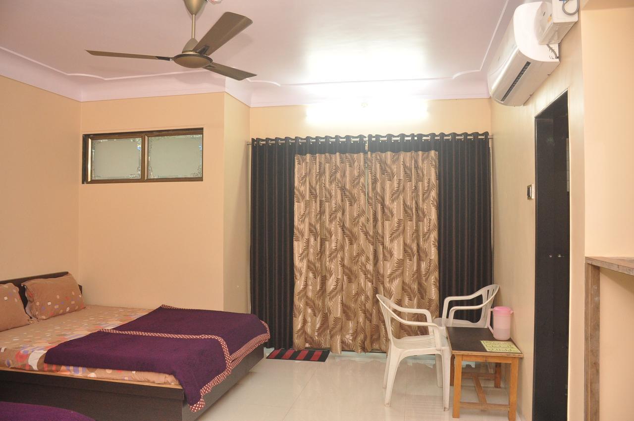 Hunjar House Hotel Panvel Exterior photo