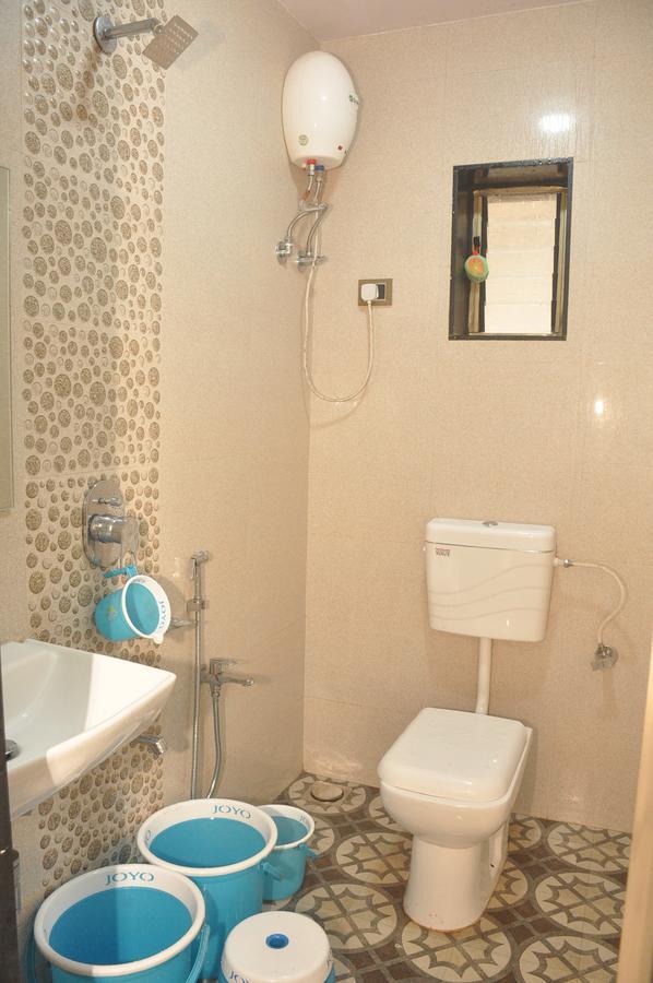 Hunjar House Hotel Panvel Exterior photo