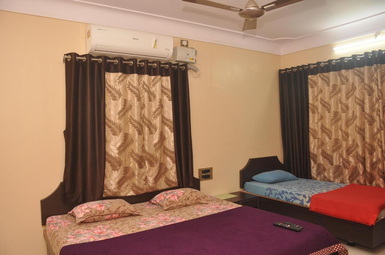 Hunjar House Hotel Panvel Exterior photo